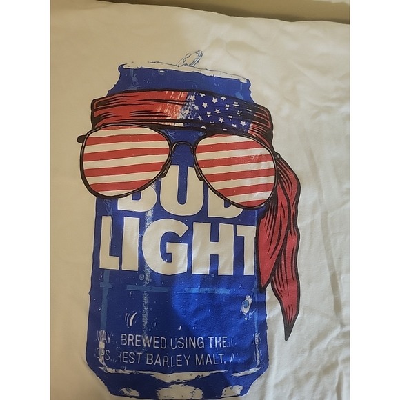 The Unbranded Brand Other - White Bud Light Can With Bandana Tultex 4th Of July T-Shirt